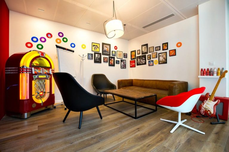 Coca-Colas-New-Office-1-1024×683-768×512