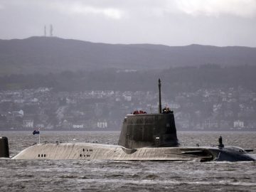 skynews-submarine-royal-navy_4553707