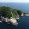 8cf81939-8b6a-4628-9422-fea42917d0afc4e4fdf0c13d8e97e0_Farol_da_Ilha_de_Queimada_Grande_São_Paulo_-_SP_(52390743590)